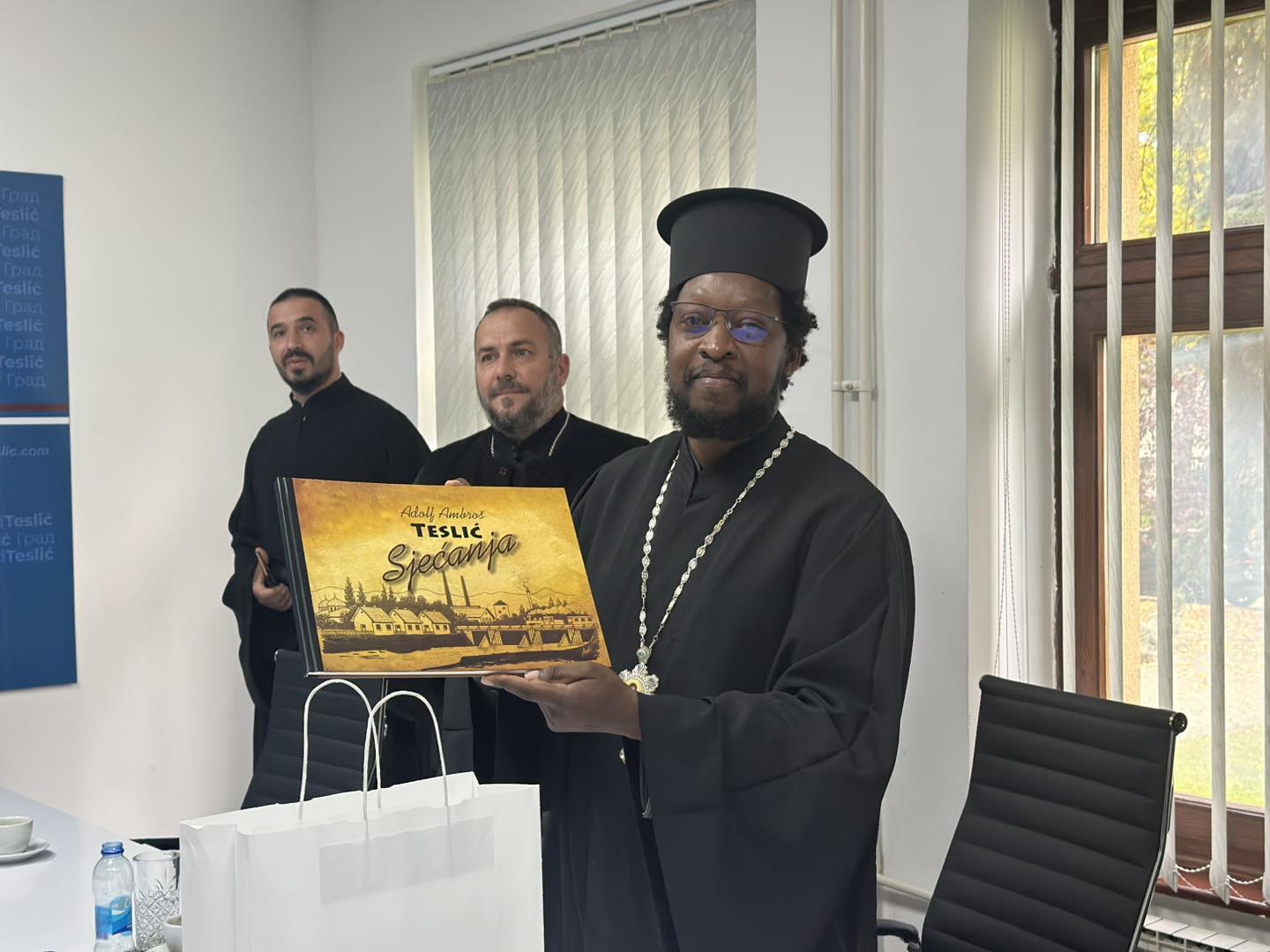 Mayor Teslić Bishop Sylvester Uganda