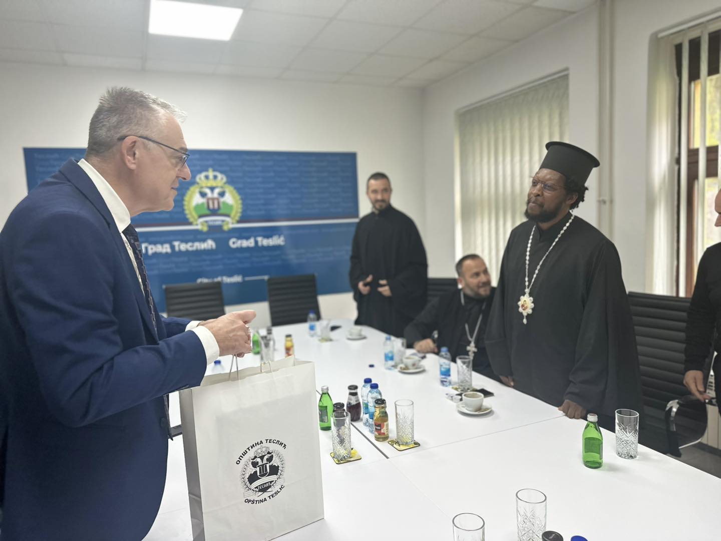 Mayor Teslić Bishop Sylvester Uganda